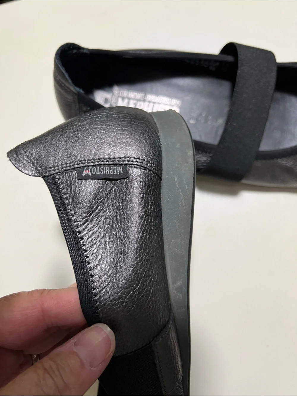 Mephisto metallic gray leather ballet flats/mary Jane’s elastic strap at instep.